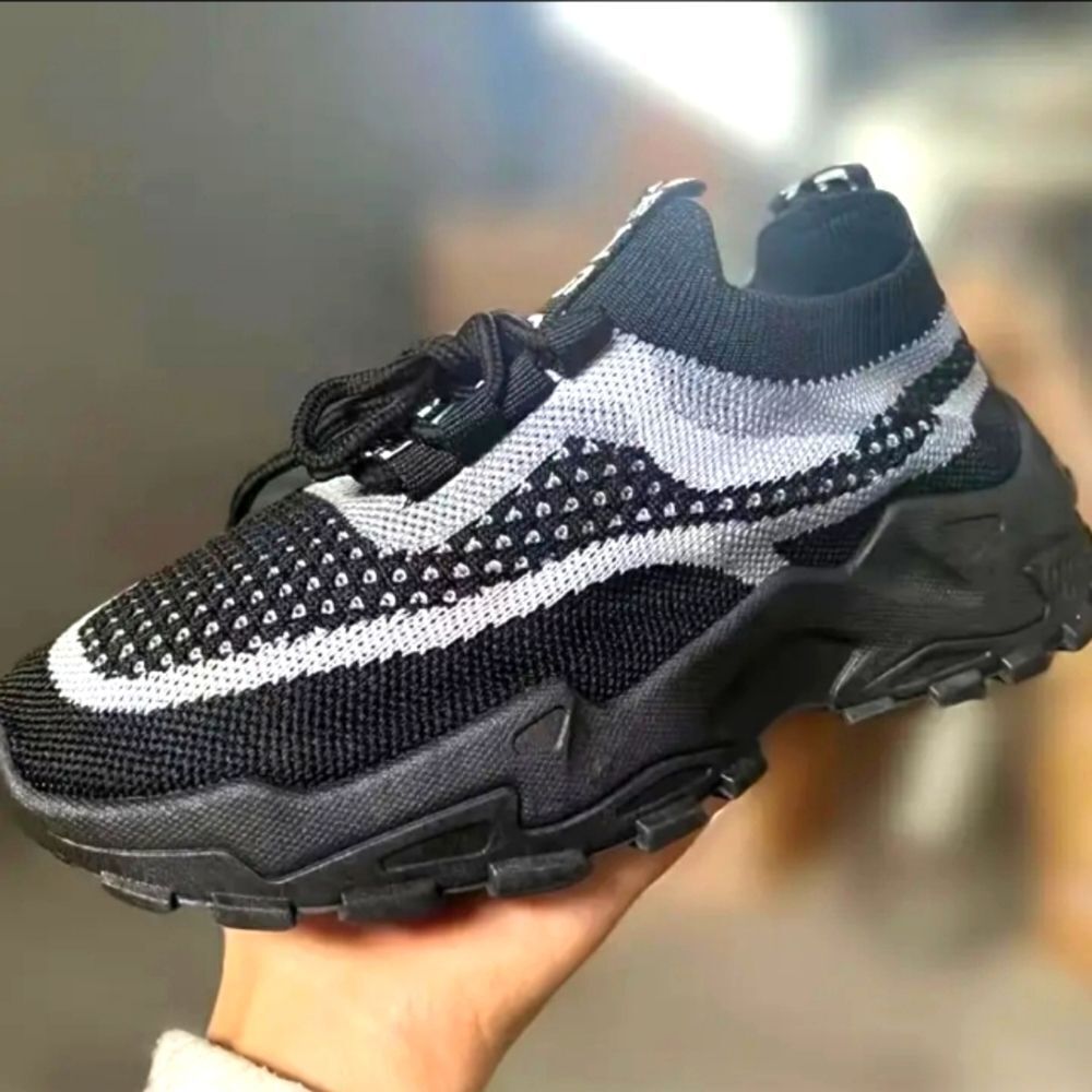 Ladies Color Block Sneakers Size 8